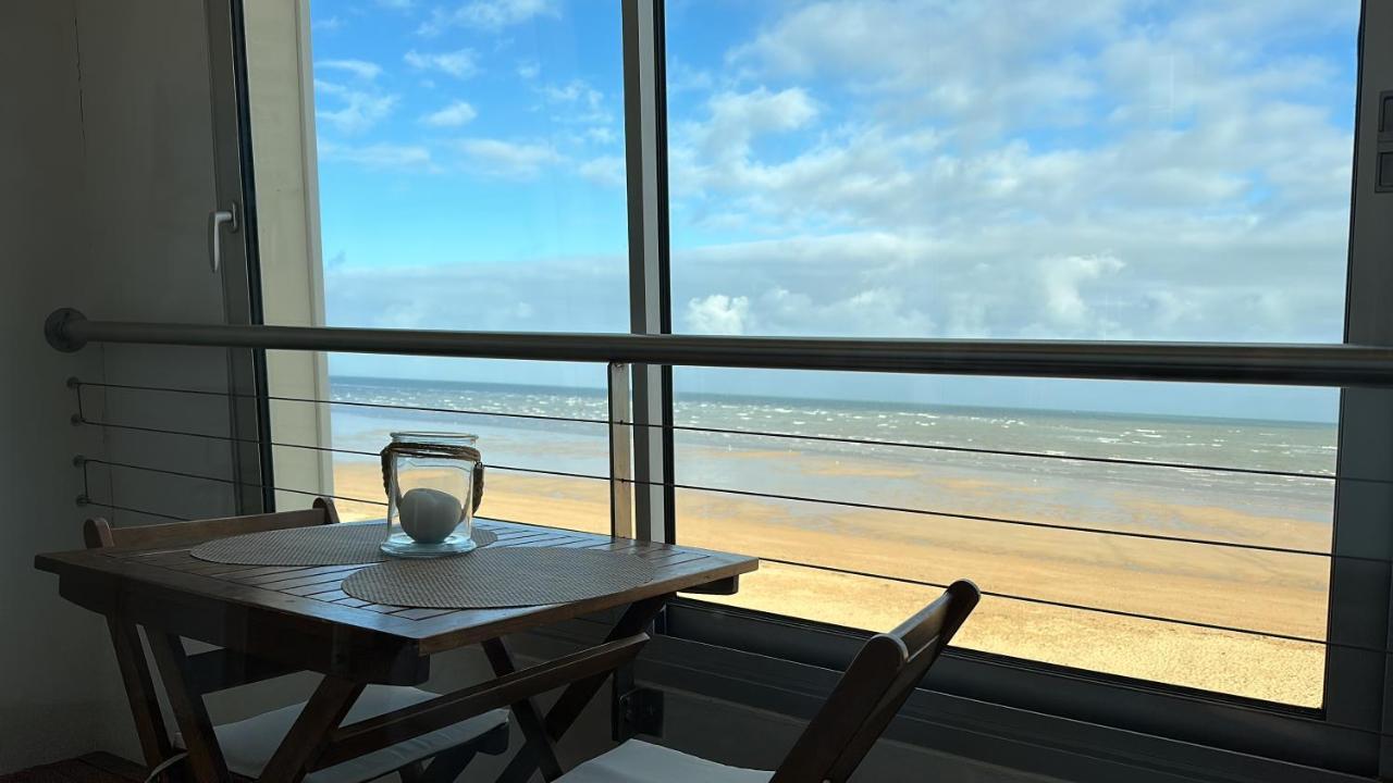 La Plage - Appartement Vue Mer Курсел-сюр-Мер Екстериор снимка